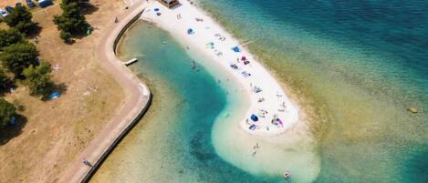 Platja a a prop