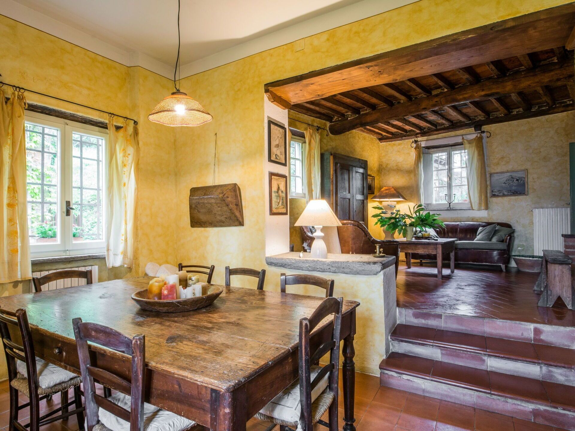 Stunning private villa with WIFI, TV, patio, pets allowed and parking, close to Viareggio