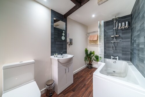 Blackhall Apartment - Appartement en centre-ville pouvant accueillir 4 personnes dans 2 chambres