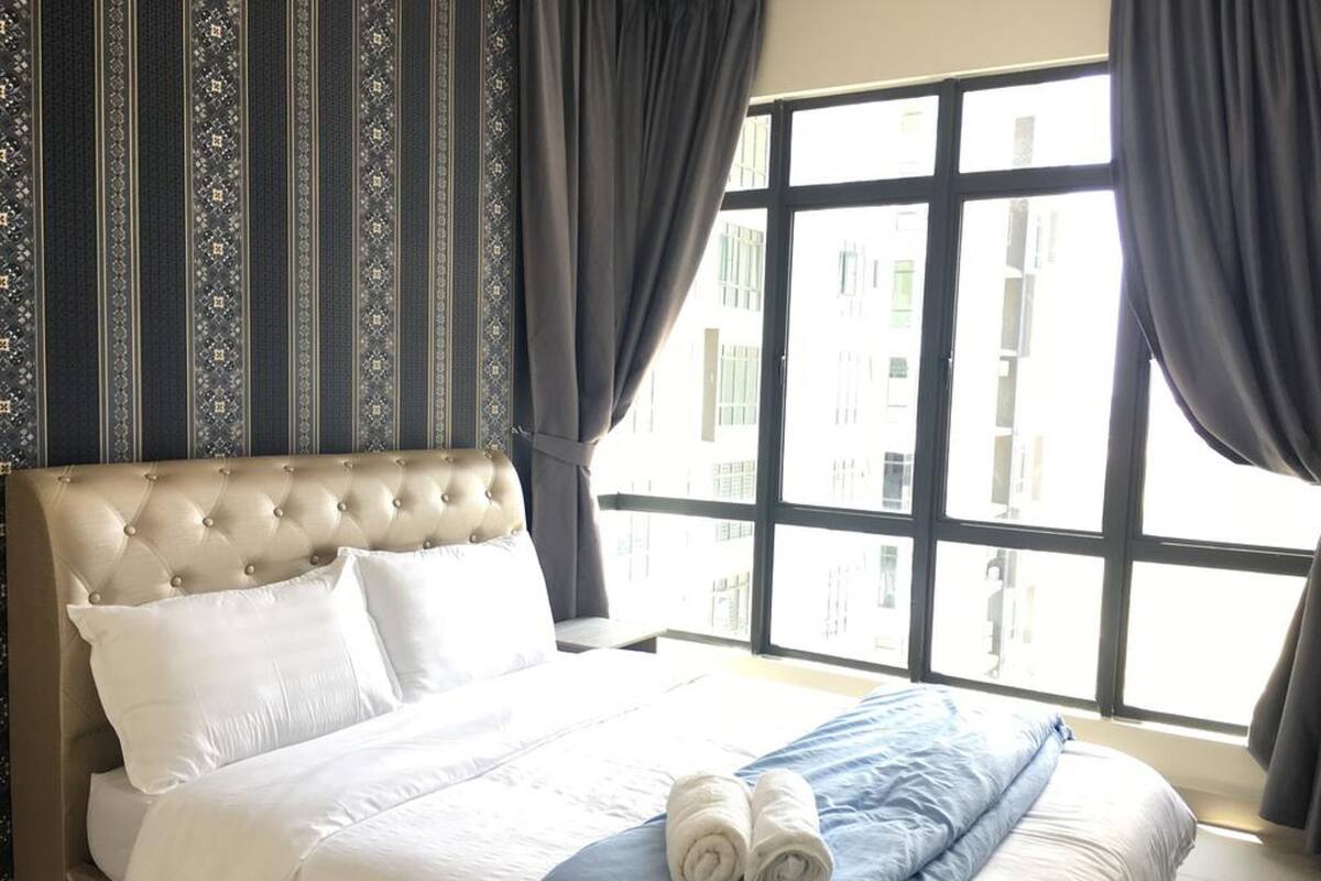 Comfort Apartment, 2 Bedrooms | 2 bedrooms, blackout drapes, iron/ironing board, free WiFi