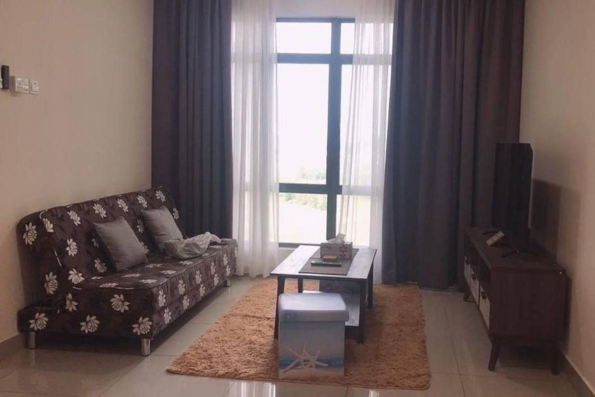 Deluxe Apartment, 2 Bedrooms | Living room