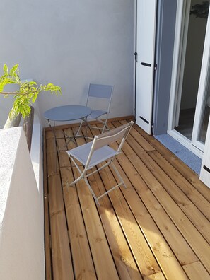Property grounds - Mini villa in Santa Giulia, sea view and close to beaches (Porto-Vecchio)