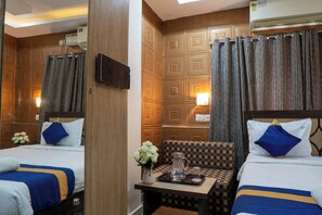 スーペリア ダブルルーム | 高級寝具、ミニバー、WiFi、ベッドシーツ