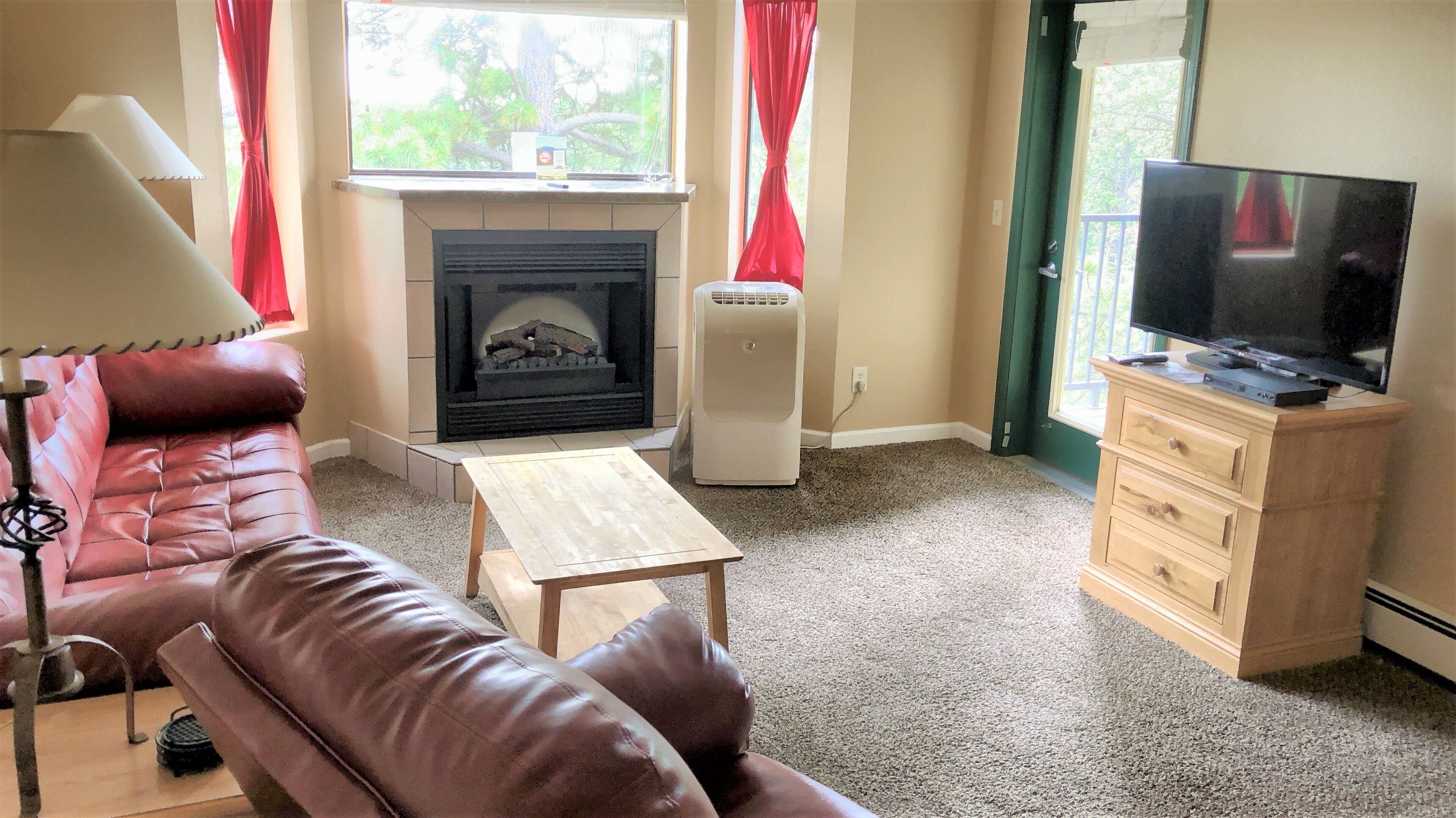 Remodeled Fully Furnished Barefoot Resort Condo at Terry Peak South Dakota!