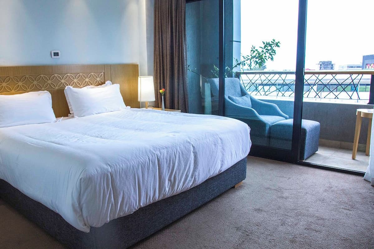 Deluxe Room, Balcony