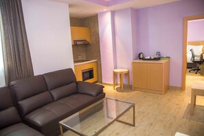 Junior Suite, 1 King Bed with Sofa bed | Frette Italian sheets, premium bedding, down comforters - Vamos Addis Hotel (Addis Ababa)