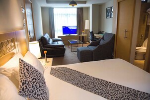 Studio | Frette Italian sheets, premium bedding, down comforters