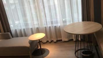 1 habitación, escritorio, cortinas blackout y wifi gratis