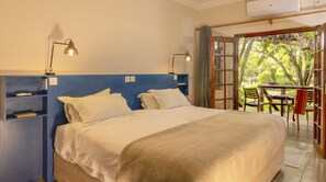 Minibar, in-room safe, bed sheets - Sedia Riverside Hotel (Maun)