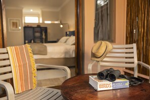 Minibar, caixa forta a l'habitació i roba de llit