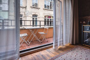 Junior Double Room | Terrace/patio