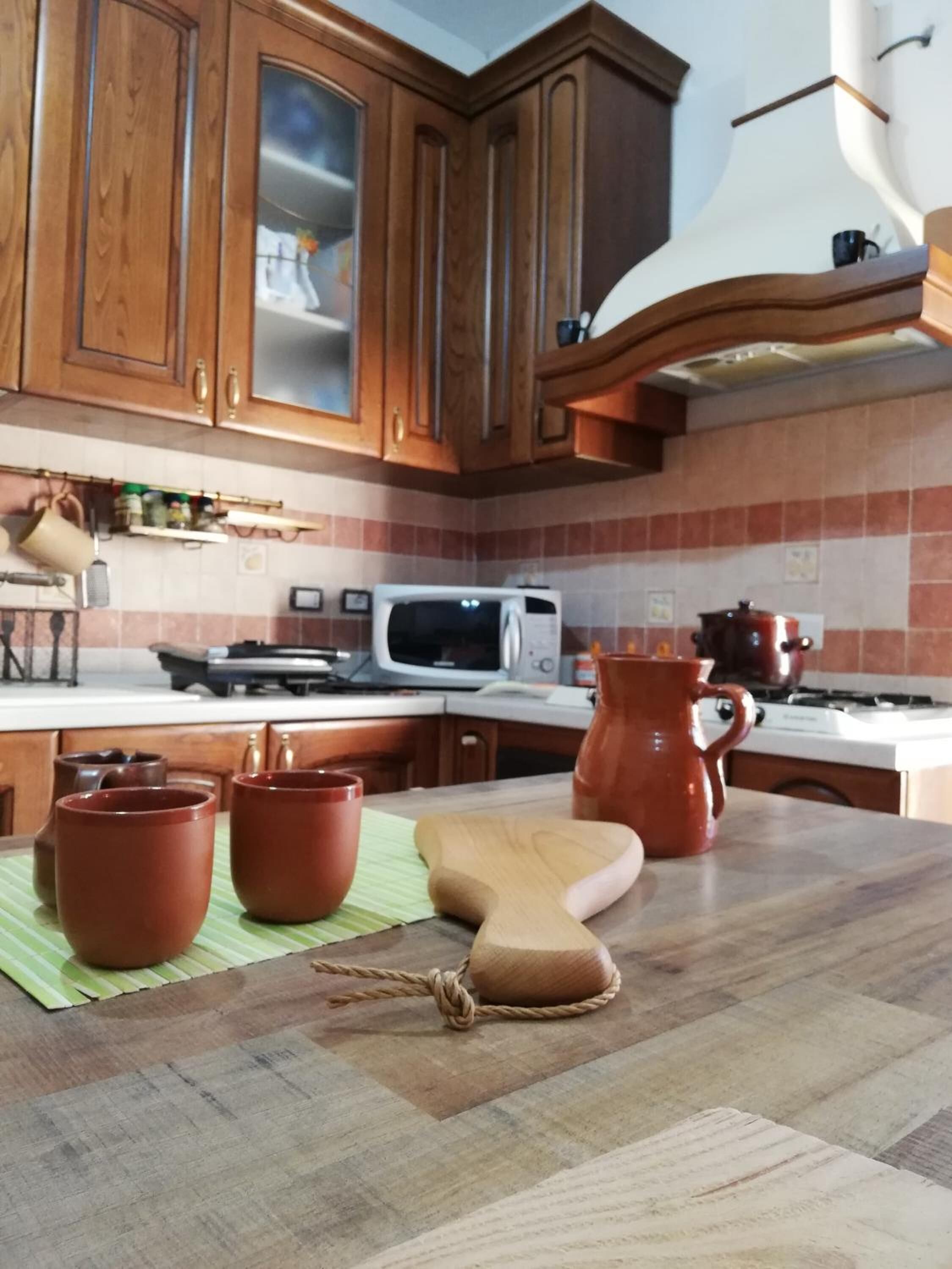 Réfrigérateur dans l'espace commun, micro-ondes dans l'espace commun