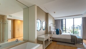 Apartment | 2 bedrooms, in-room safe, desk, laptop workspace - 308 Juliette on the Waterfront Marina (Cape Town)