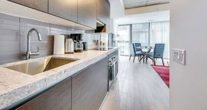 1BR Suite in Popular King West
