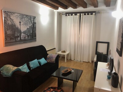 Beautiful duplex in unbeatable location