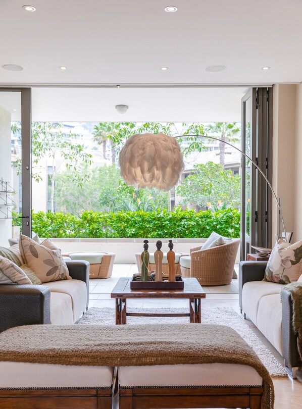Luxury Apartment | Living room