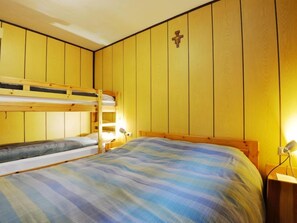 3 bedrooms, WiFi