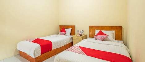 مكتب وواي فاي مجانًا وملاءات أسرّة