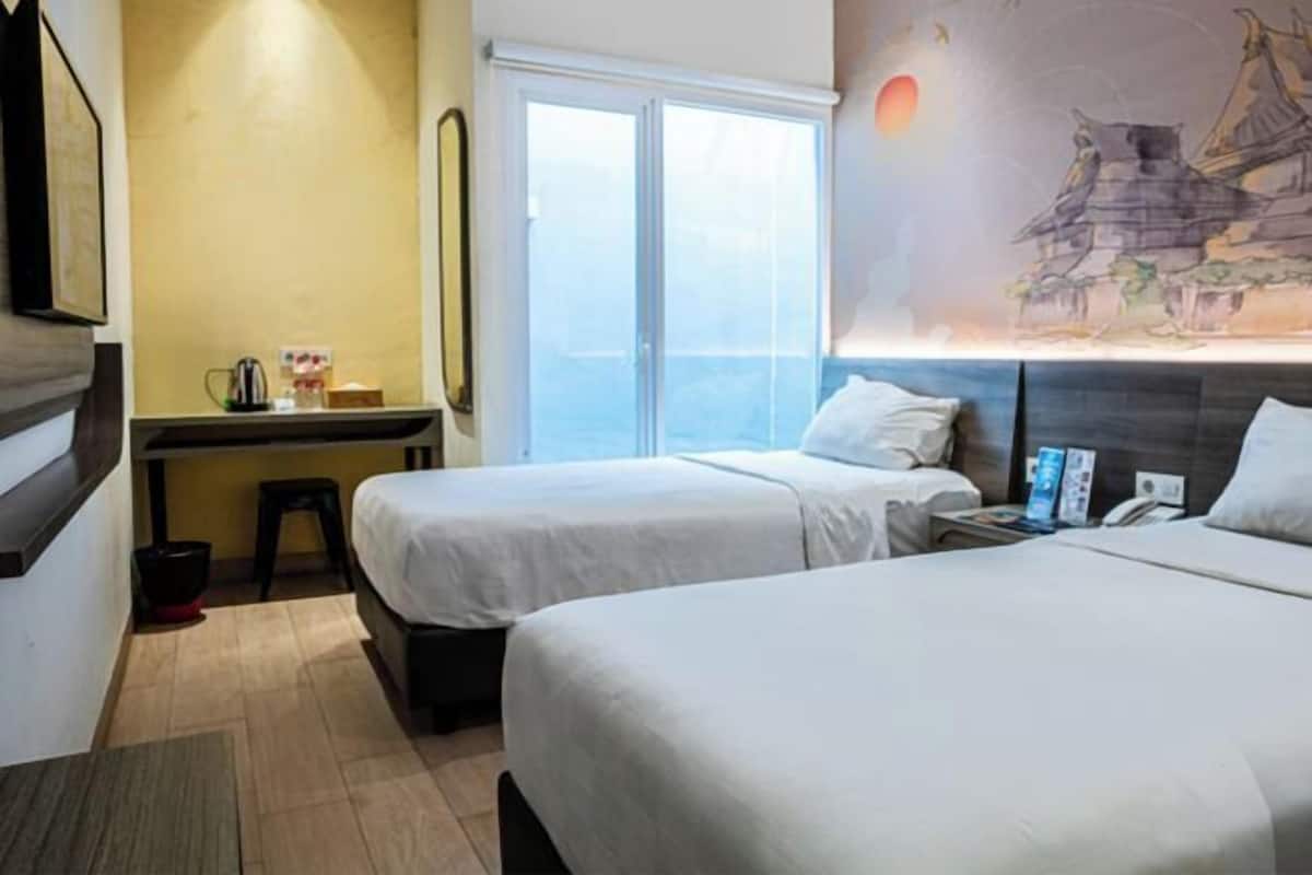 1 bedroom, desk, free WiFi, bed sheets