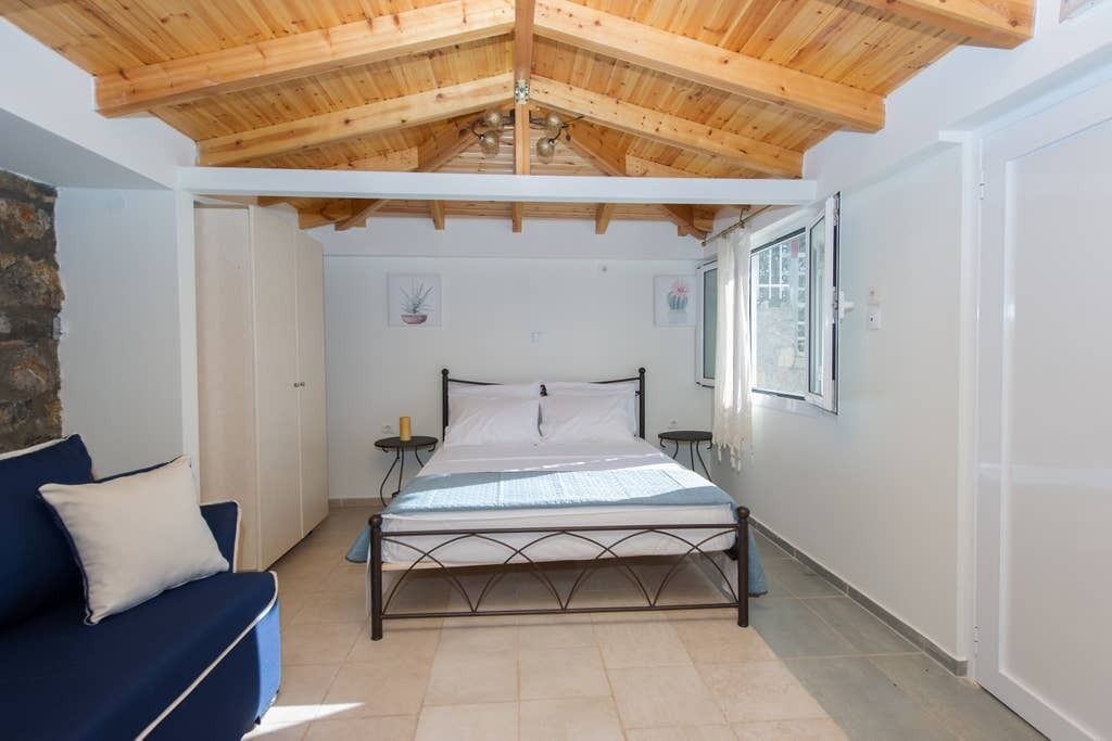 New Hope Studio with Pool near Beach