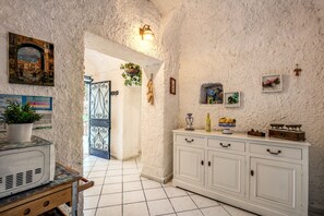 Villa, 2 Bedrooms, Private Pool | Interior