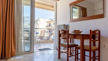 Apartemen, 1 kamar tidur | Pemandangan dari kamar