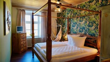 Comfort-Doppelzimmer | Individuell dekoriert, individuell eingerichtet, Schreibtisch