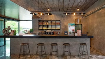 Bar (en la propiedad)