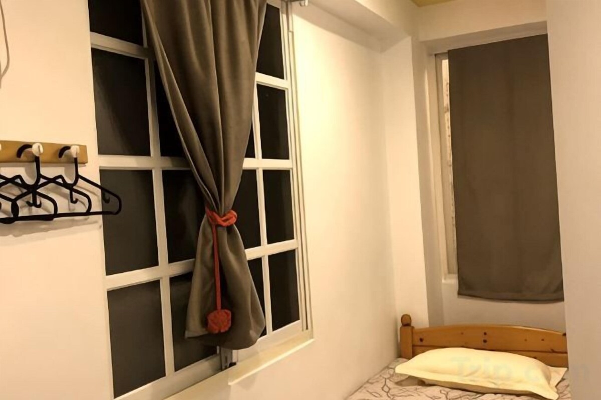 Small Single Room