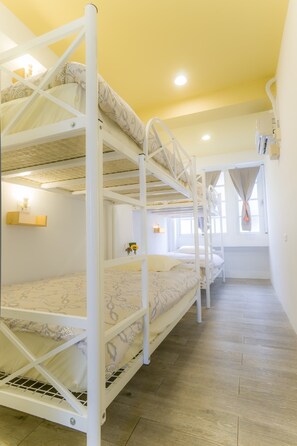Economy Shared Dormitory, Women only (4 Beds) | Blackout curtains, free WiFi, bed sheets - Hualien Bird's House Hostel (Hualien City)