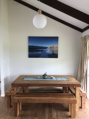 Dining - Atiamuri Bach Family (Atiamuri)