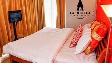 1 bedroom, premium bedding, free minibar items, in-room safe