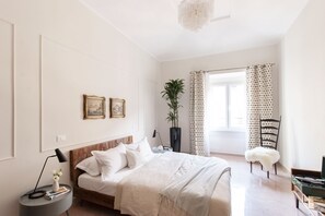 2 bedrooms, desk, iron/ironing board, travel cot