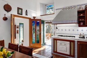 Villa, 3 Bedrooms | Private kitchen | Full-sized fridge, microwave, oven, stovetop - Villa Le Birbe (Massa Lubrense)