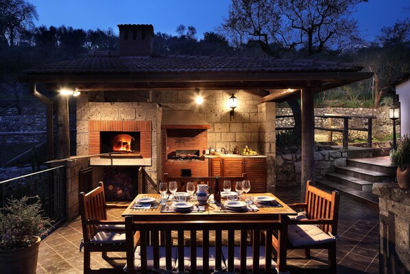 BBQ/picnic area - Villa Le Birbe (Massa Lubrense)