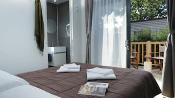 Exclusive Chalet, 2 Bedrooms, 2 Bathrooms | Bed sheets