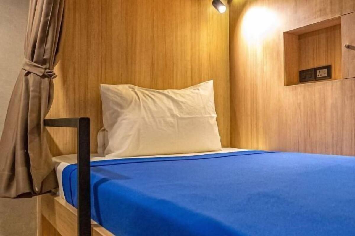 Verdunkelungsvorhänge, kostenloses WLAN, Bettwäsche