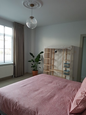 2 bedrooms, iron/ironing board, travel crib, free WiFi