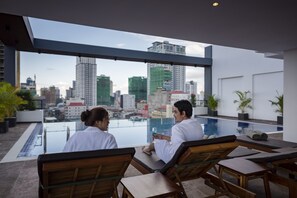 Outdoor pool, open 7:30 AM to 8:00 PM, pool loungers - Residence 105 Hotel & Apartment (Phnom Penh)