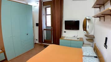 1 quarto, cofres nos quartos, ferros/tábuas de passar roupa, Wi-Fi