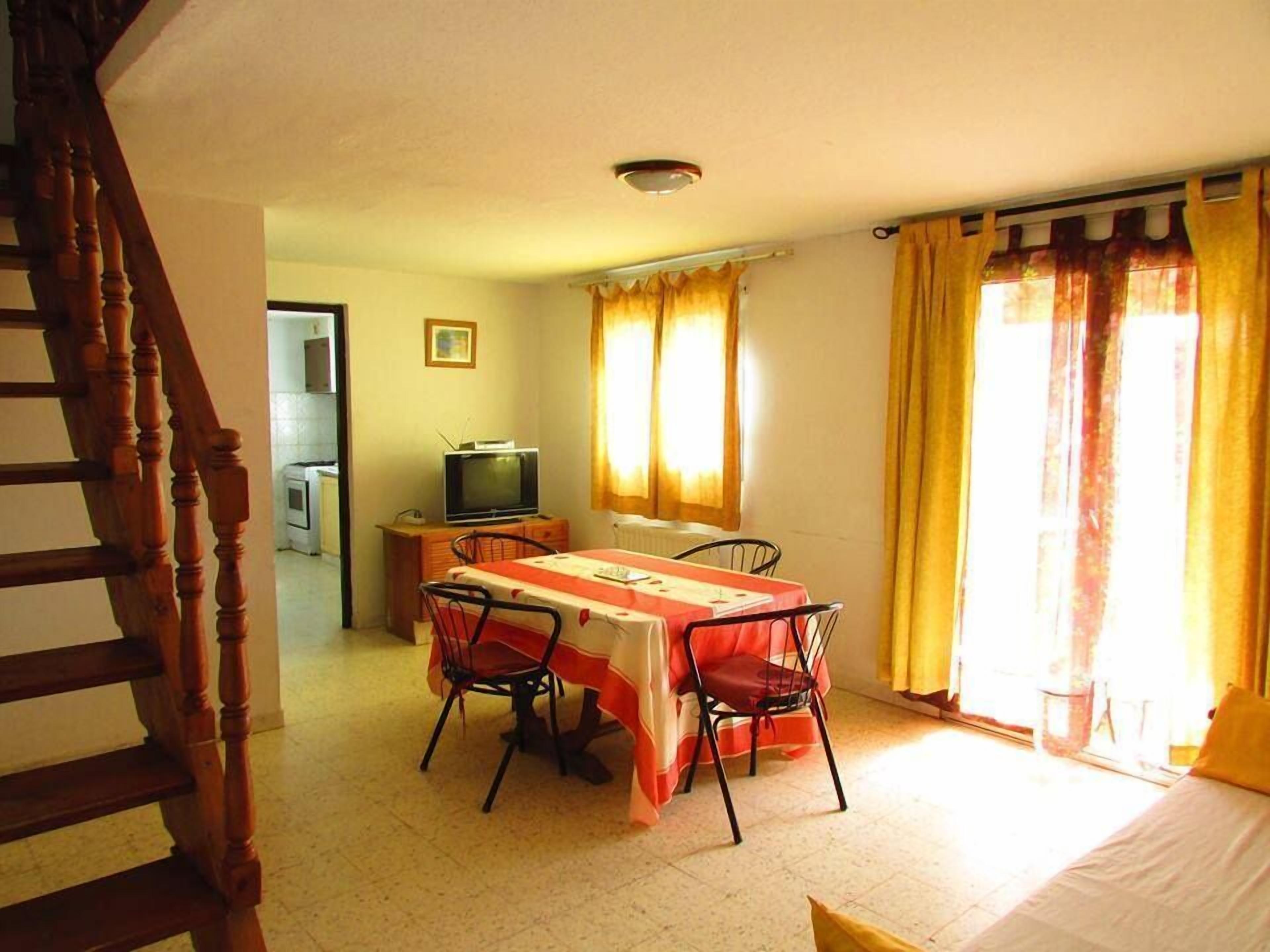 Appartement Duplex Familial | Coin séjour | Télévision