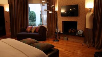 1 slaapkamer, een strijkplank/strijkijzer, internet, beddengoed