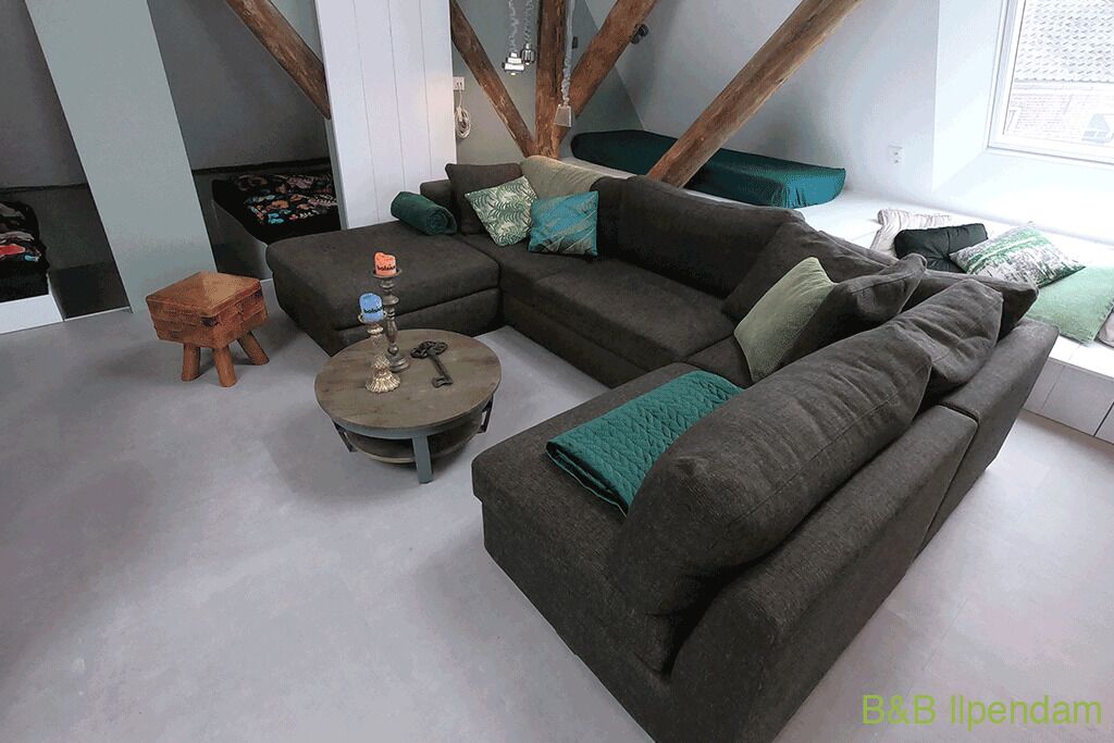 Authentic apartment in old farmhouse near Amsterdam