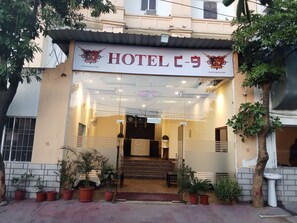 Reception - Hotel C9 (Jaipur)