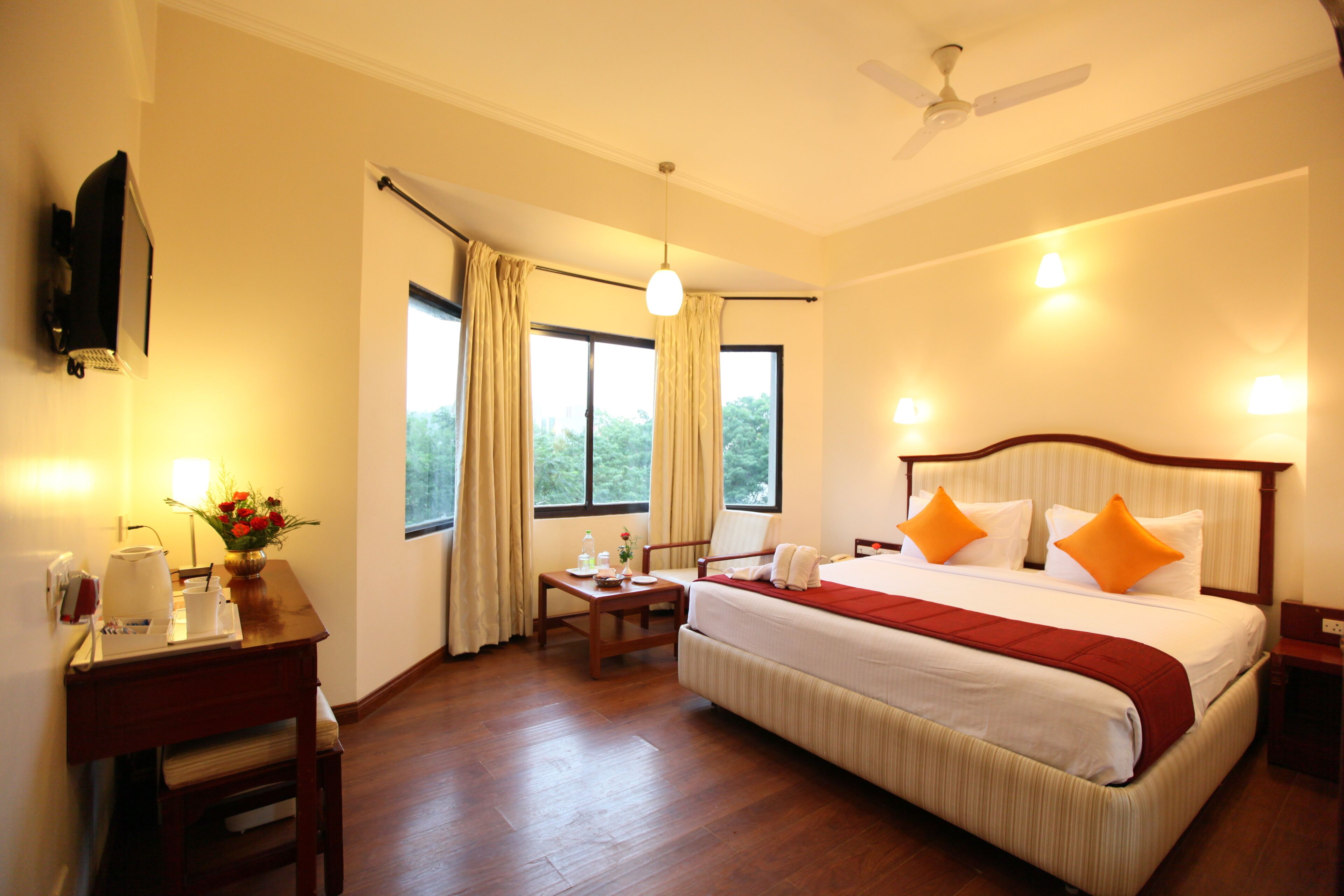 Deluxe Double Room | Egyptian cotton sheets, premium bedding, down duvets, pillow-top beds