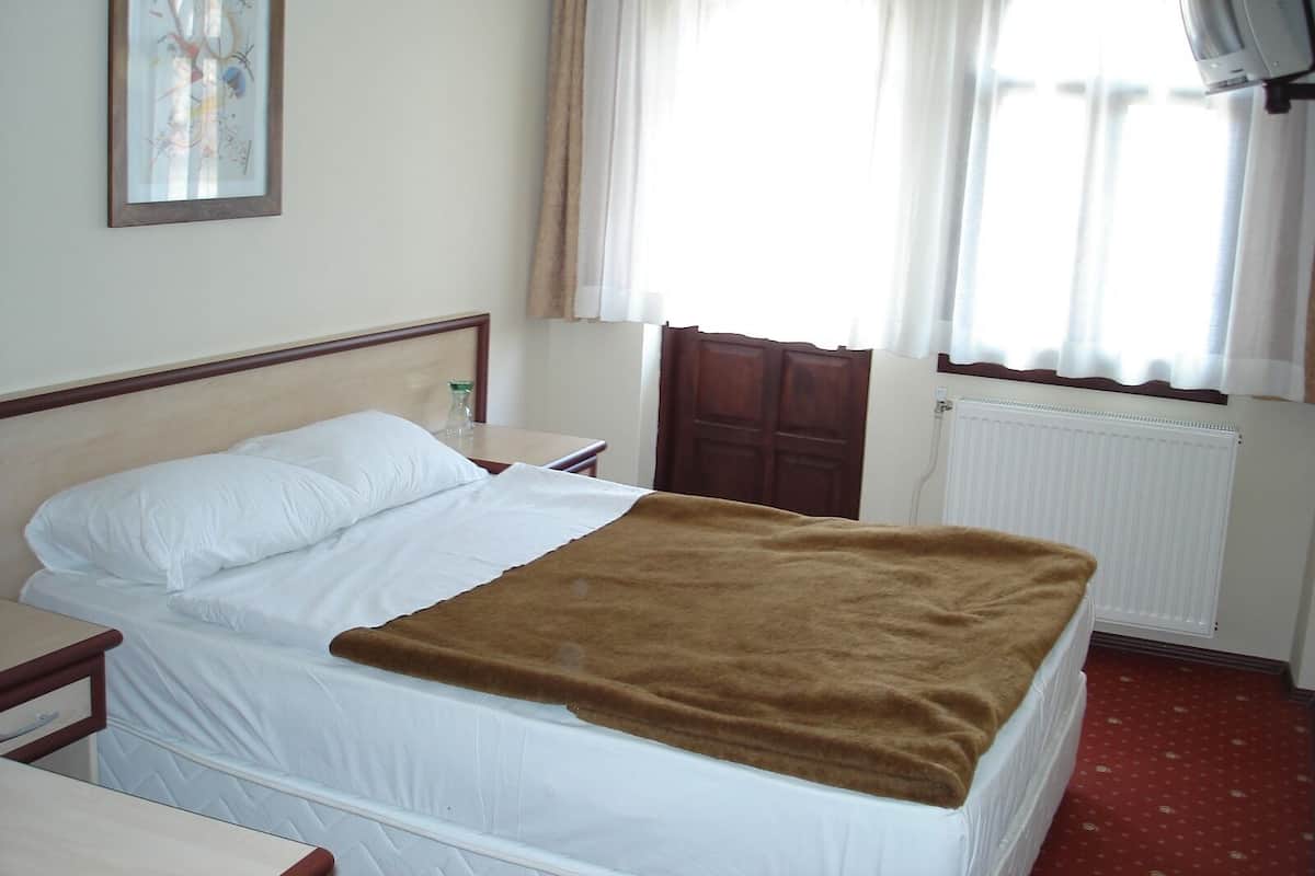 Standard-Doppel- oder -Zweibettzimmer