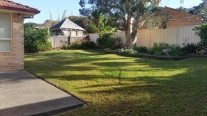 Property grounds - Beach Comber (Forster)