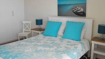 Room | 2 bedrooms, individually decorated, individually furnished