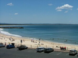 On the beach - El Sandi Unit 06 (Forster)