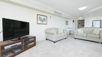 Room | Living area | TV, DVD player